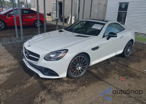 2019 Mercedes-Benz Slc 300 from USA, damaged, VIN WDDPK3JAXKF159423